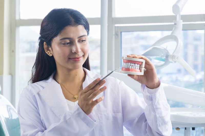 7 Tips Maintenance for Healthy Dental Implants With Benefits, and Risks for a Long-Lasting Smile